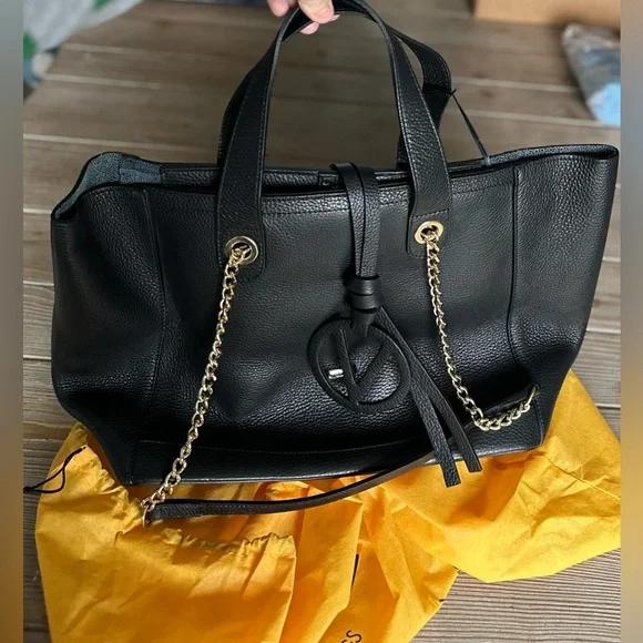 🎸💯AUTH. VALENTINO BY MARIO VALENTINO 🎸🔥NWT🔥Sophie Medallion Leather Tote Bag